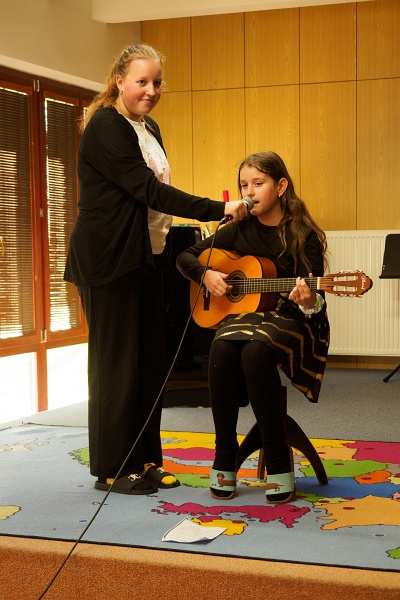 PB075143.jpg - OLYMPUS DIGITAL CAMERA