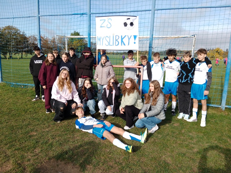 IMG_20251014_101753.jpg - filter: 0; jpegRotation: 0; fileterIntensity: 0.000000; filterMask: 0; module:1facing:0; hw-remosaic: 0; touch: (-1.0, -1.0); modeInfo: ; sceneMode: Hdr; cct_value: 0; AI_Scene: (16, -1); aec_lux: 0.0; hist255: 0.0; hist252~255: 0.0; hist0~15: 0.0;