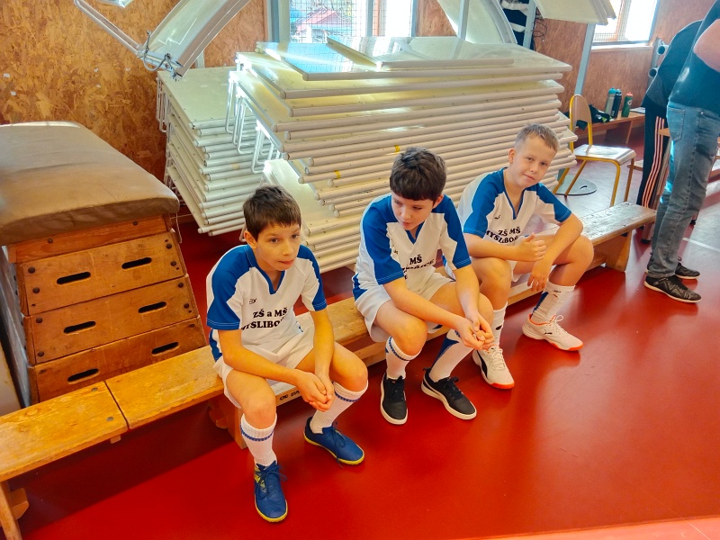 IMG_20251104_084247.jpg - filter: 0; jpegRotation: 0; fileterIntensity: 0.000000; filterMask: 0; module:1facing:0; hw-remosaic: 0; touch: (-1.0, -1.0); modeInfo: ; sceneMode: NightHDR; cct_value: 0; AI_Scene: (-1, -1); aec_lux: 0.0; hist255: 0.0; hist252~255: 0.0; hist0~15: 0.0;