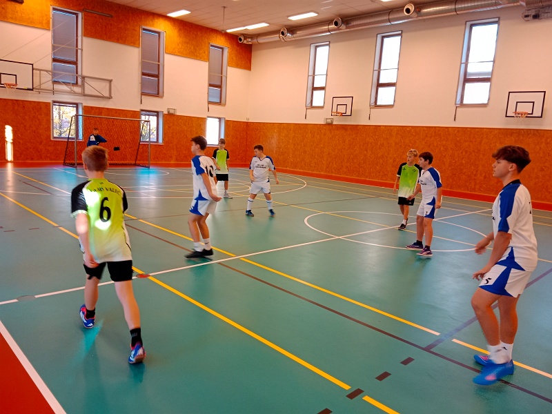 IMG_20251104_084712.jpg - filter: 0; jpegRotation: 0; fileterIntensity: 0.000000; filterMask: 0; module:1facing:0; hw-remosaic: 0; touch: (-1.0, -1.0); modeInfo: ; sceneMode: Night; cct_value: 0; AI_Scene: (-1, -1); aec_lux: 0.0; hist255: 0.0; hist252~255: 0.0; hist0~15: 0.0;