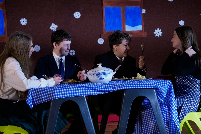 PC164931.jpg - OLYMPUS DIGITAL CAMERA