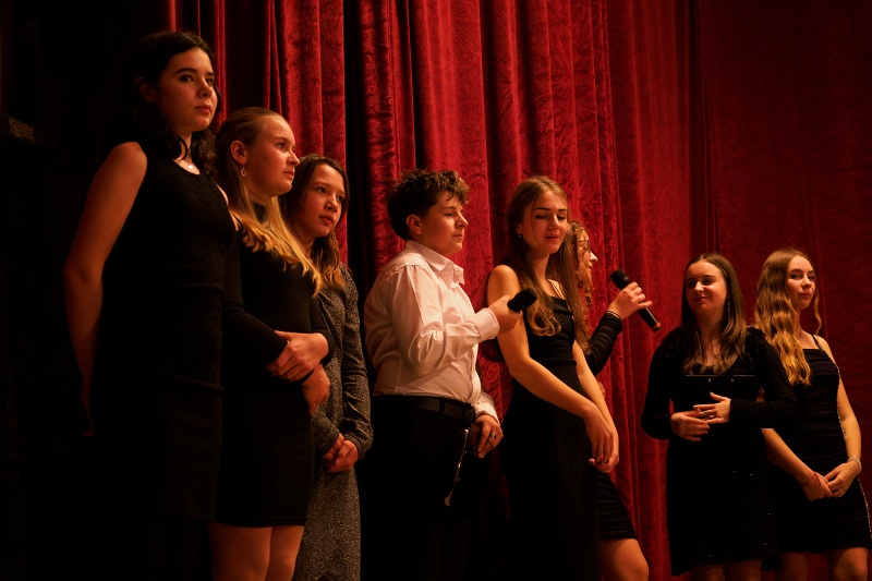 PC165130.jpg - OLYMPUS DIGITAL CAMERA