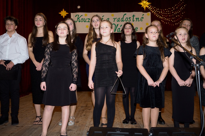 PC165211.jpg - OLYMPUS DIGITAL CAMERA